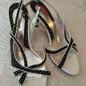 Naturalizer heeled sandals polka dot
